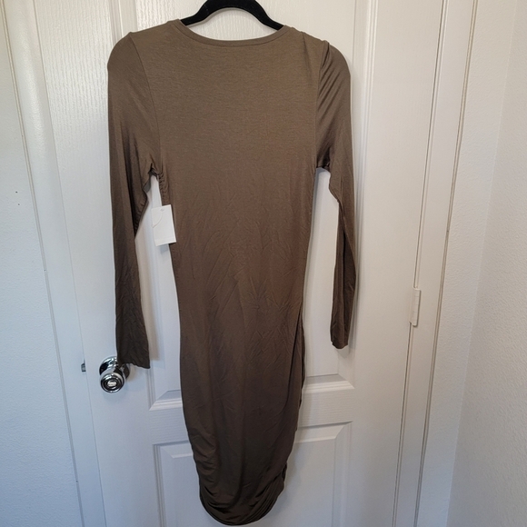 Good American Slinky Ruched Long Sleeve Midi dress Olive Green M Medium - Picture 8 of 10